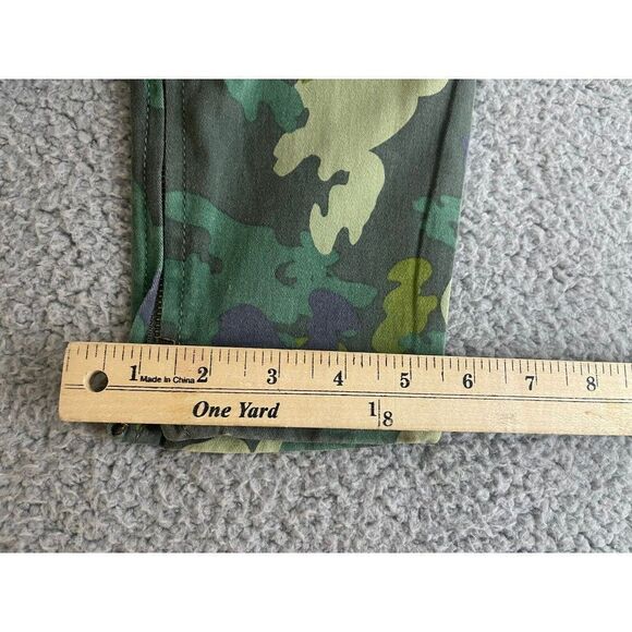 Cabi 766 Green Camo Pattern Skinny Ankle Zip Jeans Size 6 Women’s - Picture 11 of 11